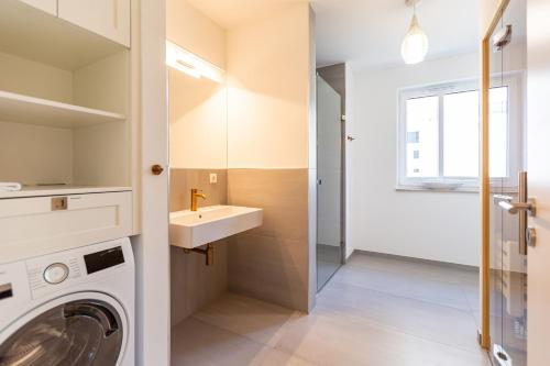 Two-Bedroom Apartment with Balcony image 5