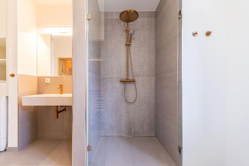 Two-Bedroom Apartment with Balcony image 2