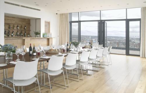 Business center, Hope Street Hotel near Williamson Tunnels - Friends of Williamson's Tunnels