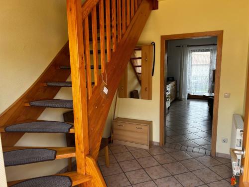 2 bedrooms, 4 beds