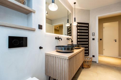 Two-Bedroom Apartment with Balcony image 4