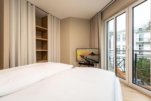 Two-Bedroom Apartment with Balcony image 8