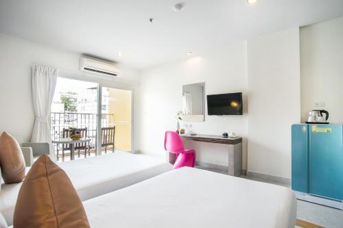 room detail thumbnail 0