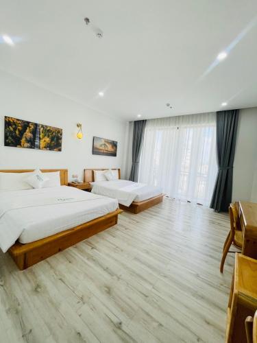 HOLIDAY HOTEL PHAN THiET near Lotte Mart