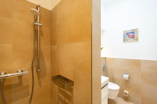 Two-Bedroom Apartment with Balcony image 5