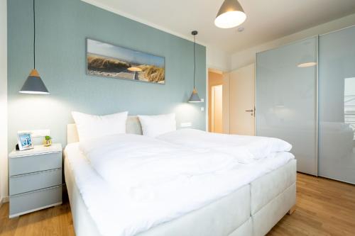 Two-Bedroom Apartment with Balcony image 2
