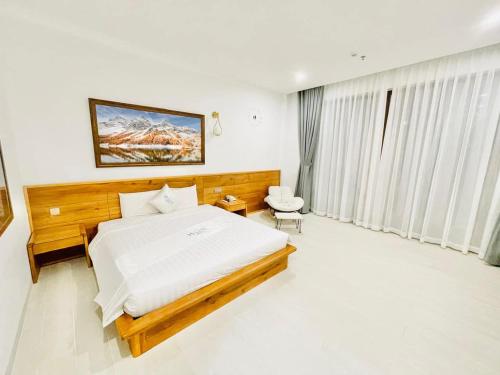 HOLIDAY HOTEL PHAN THiET near Lotte Mart