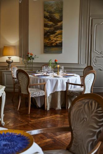 Hotel Restaurants & Spa Perier Du Bignon - 레스토랑
