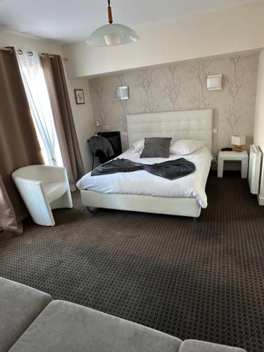 Hôtel Le Square, Cantal