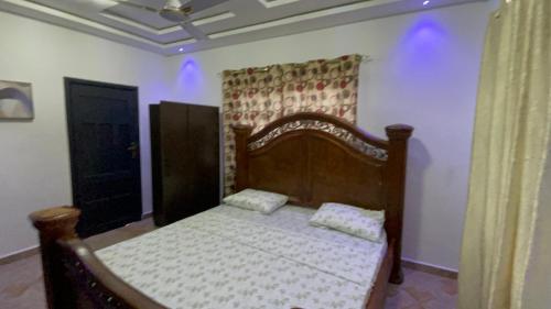 Privacy & Comfort Your Home Away From Home- 2 Bedroom House Free WiFi close to Santasi-Kumasi, Кумаси (фото 4)