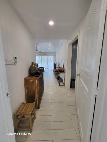 Luxury Tropical Bungalow in Damansara Golden Core - image 14
