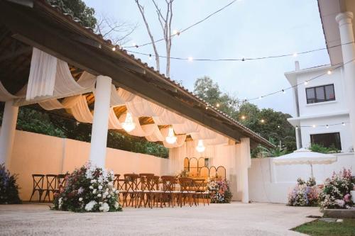 Luxury Tropical Bungalow in Damansara Golden Core - image 3