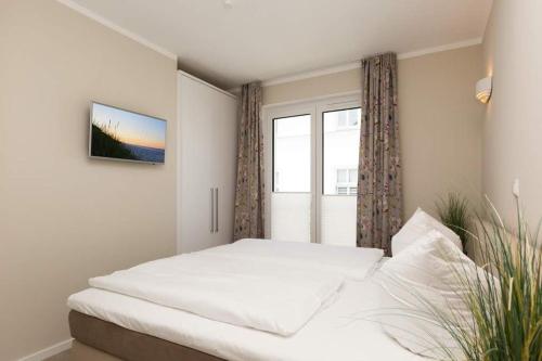 Two-Bedroom Apartment with Balcony image 10