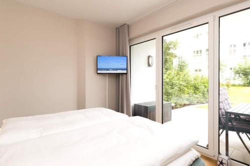 Two-Bedroom Apartment with Terrace image 10