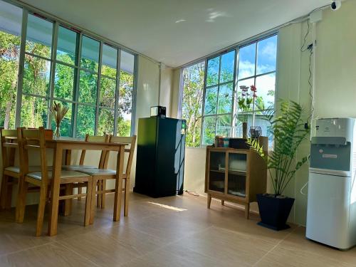Sweed Dee Love Hostel