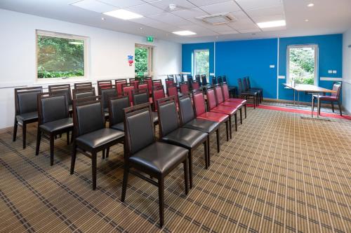 Holiday Inn Express Exeter an IHG Hotel - image 10