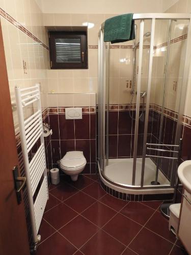 Bathroom, Penzion Kiska Levocska Dolina, ubytovanie v sukromi in Levoca