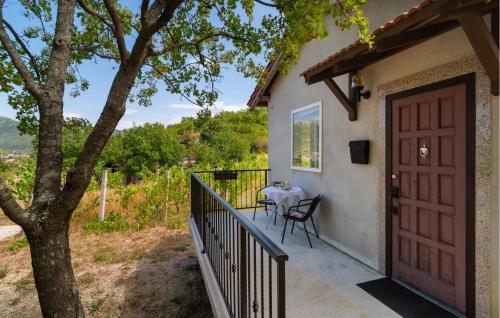 Viesnīcas āriene, Gorgeous Home In Omis in Kucice