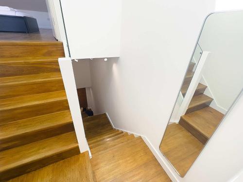Beautiful London Townhouse - 5 mins from Queens Road Station, Londres (foto 8)