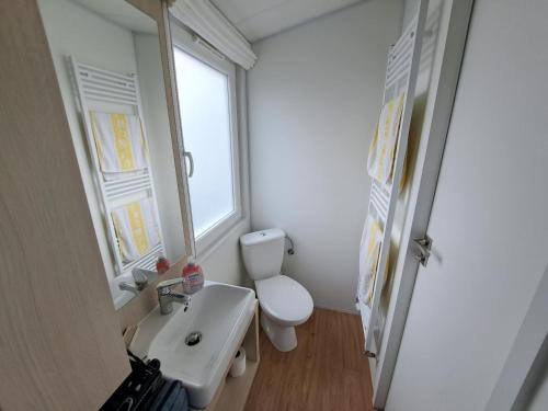 Two-Bedroom House image 3