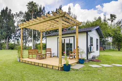 Riverfront Oasis with Private Deck in Los Fresnos! in Los Fresnos (TX)