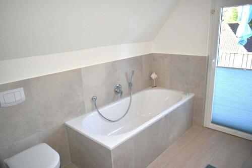 Two-Bedroom Apartment with Shower  image 6