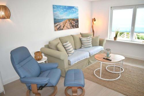 Two-Bedroom Apartment room in Fischerhus Ferienwohnung Deck 1