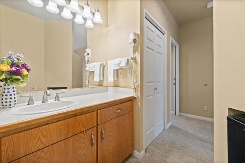 RiverView Hideaway - Trip for 2, Bend (foto 9)