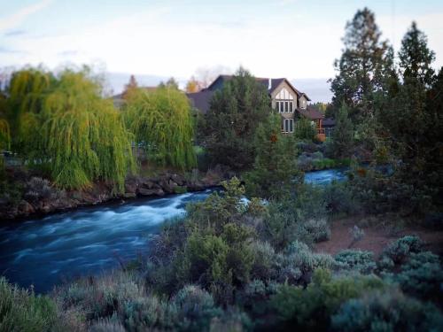 6BR - 6 King Beds - EV - 10min Downtown, Bend