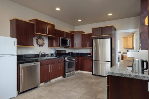 6BR - 6 King Beds - EV - 10min Downtown, Bend (foto 5)