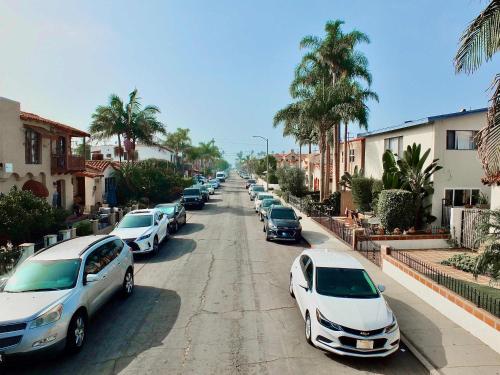 Sand Sun & Second - Charming Studio within Walking Distance to Beach