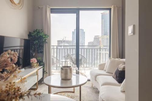 1BR- Near Downtown - Next to Metro, Дубай (фото 6)