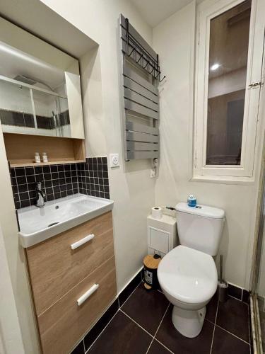 Appartement Commerce Tour Eiffel - image 4
