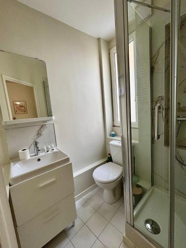 Two-Bedroom Apartment image 4