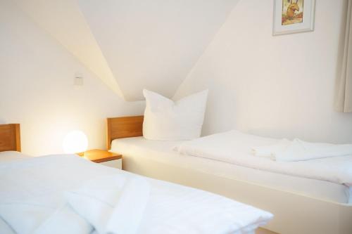 Two-Bedroom Apartment with Balcony image 10