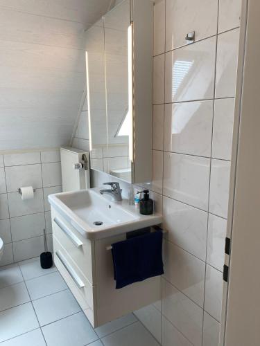 One-Bedroom Apartment with Balcony image 1