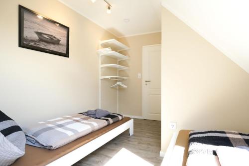 Two-Bedroom Apartment with Balcony image 6