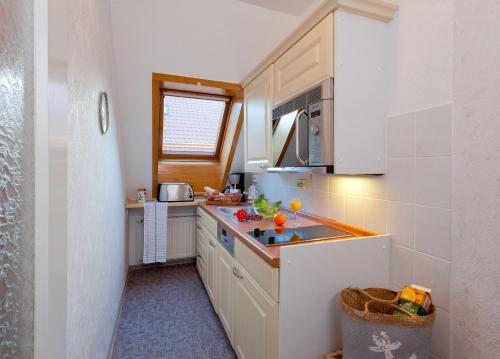 Four-Bedroom Apartment with Terrace image 7