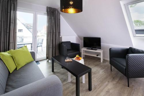 One-Bedroom Apartment with Balcony image 7