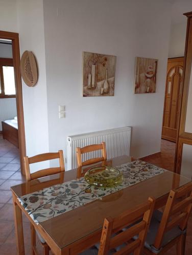 One-Bedroom Apartment image 10
