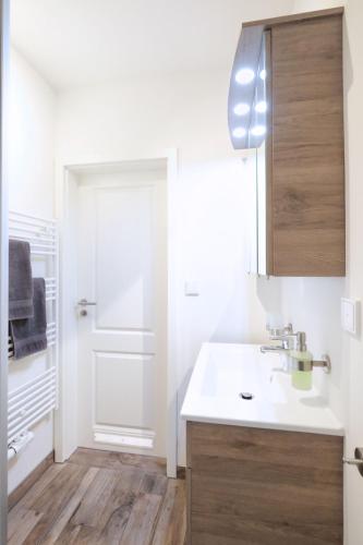 Two-Bedroom Apartment with Terrace image 10