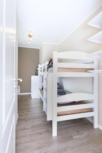 Two-Bedroom Apartment with Terrace image 7