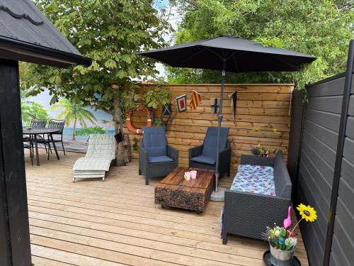 Happy Mermaid Garden Cabin in Aalborg SV