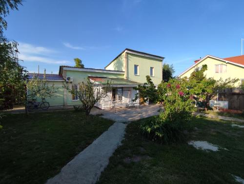 Pochayev Home in Pirnovo