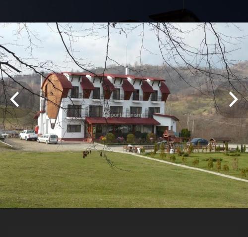 Pensiunea Casa Pădurii Slanic PRAHOVA