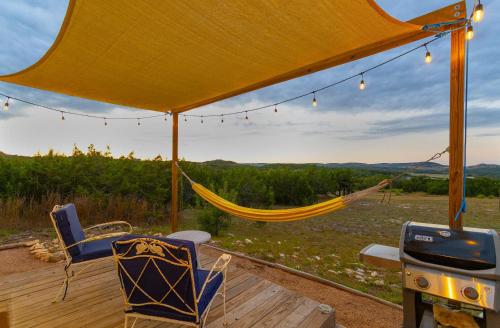 Monte Mahala - Two Unique Homes in Johnson City (TX)