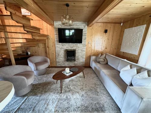 Domek nad stawem in 奧斯特魯夫馬佐維卡