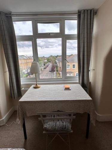 Joseph's Friends - Cozy and bright rooms In Richmond, London (Foto 7)