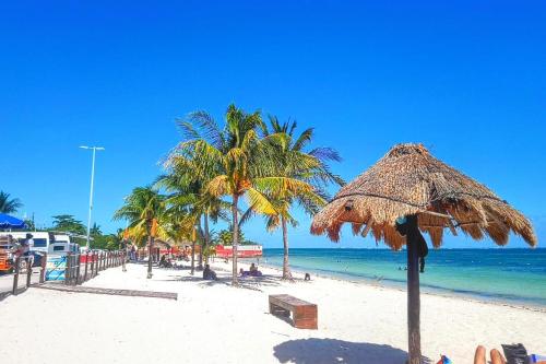 Beachfront DOME with Oceanview & Sunrise - Near Ferry, Cancún (foto 7)