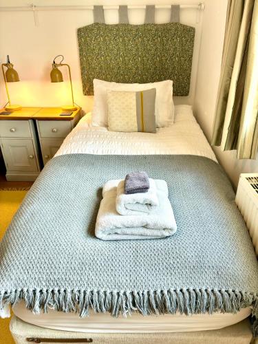 Westbury Cross House Bed & Breakfast Room Type - Large Double or Twin Room